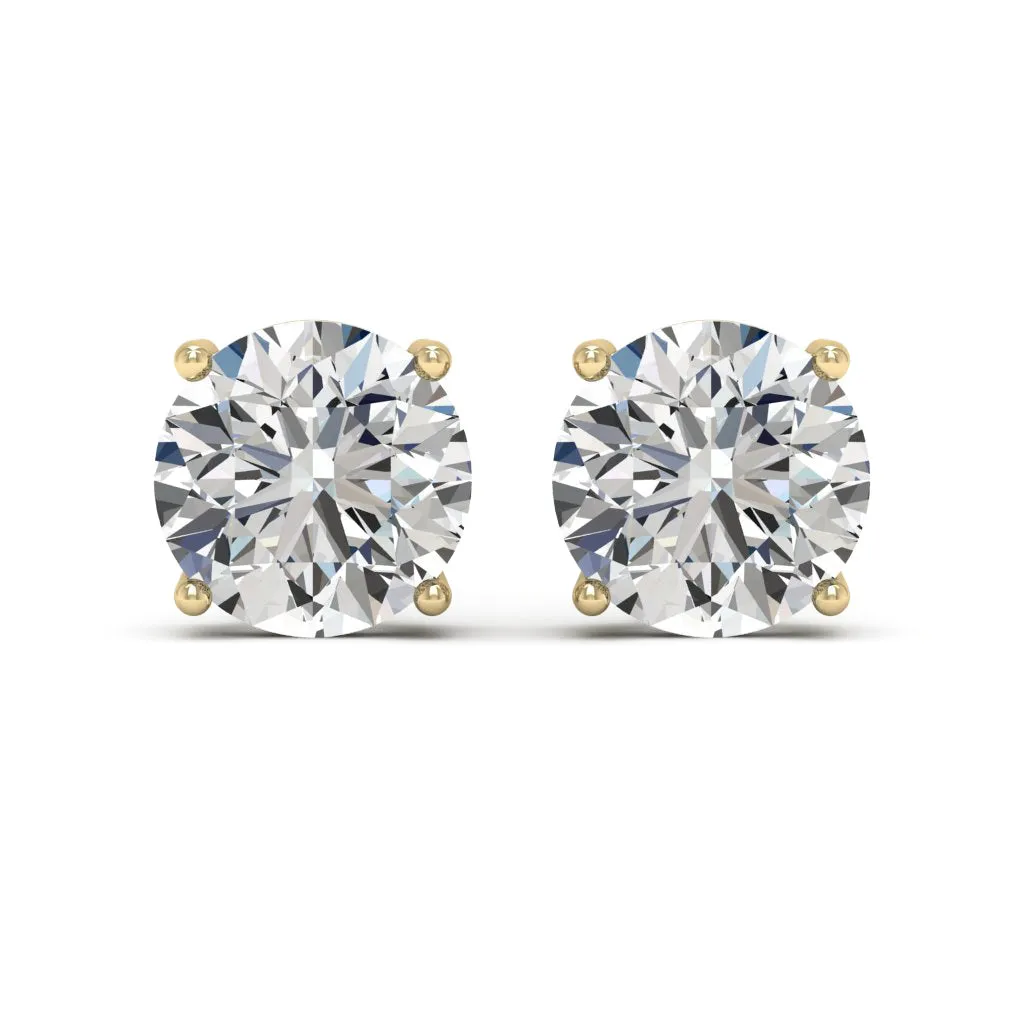4.00 d.e.w cts 8mm Round Moissanite Stud