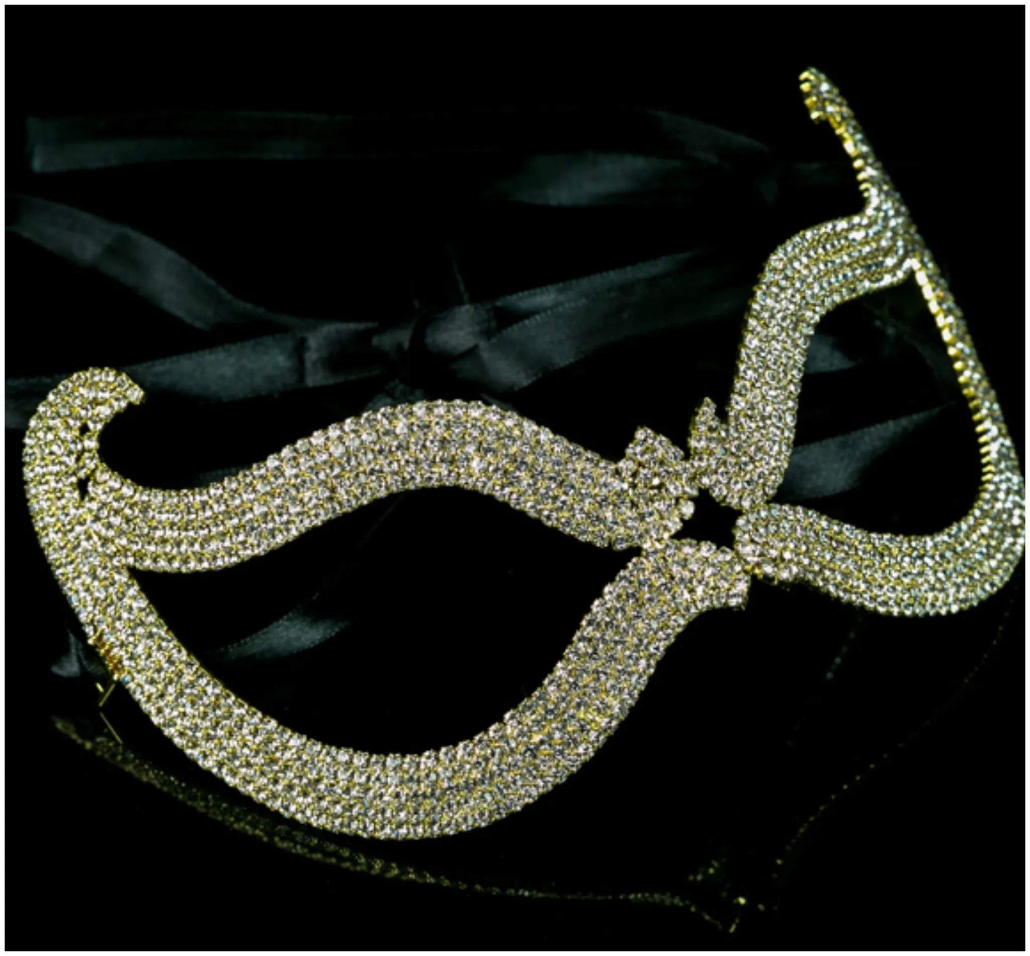 Bijou Romantic Cat Eye Crystal Masquerade Mask | Crystal | Gold