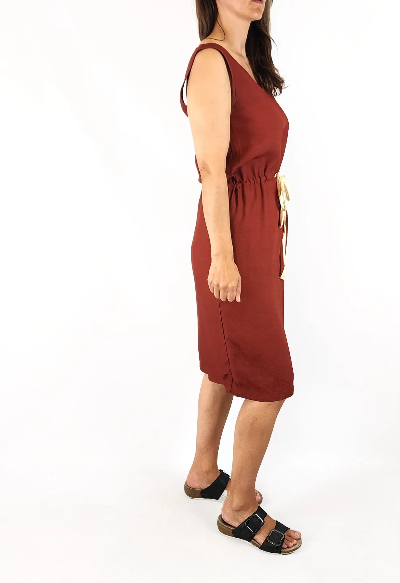 Bul red drawstring dress size 8