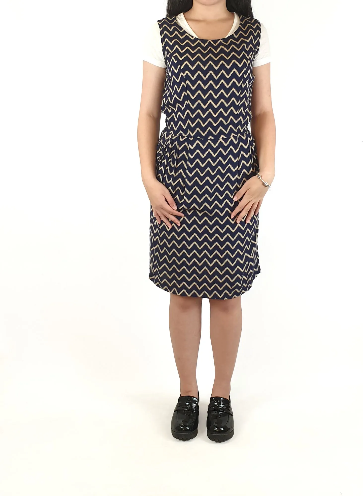 Frock Me Out navy and cream zig zag print dress size 6