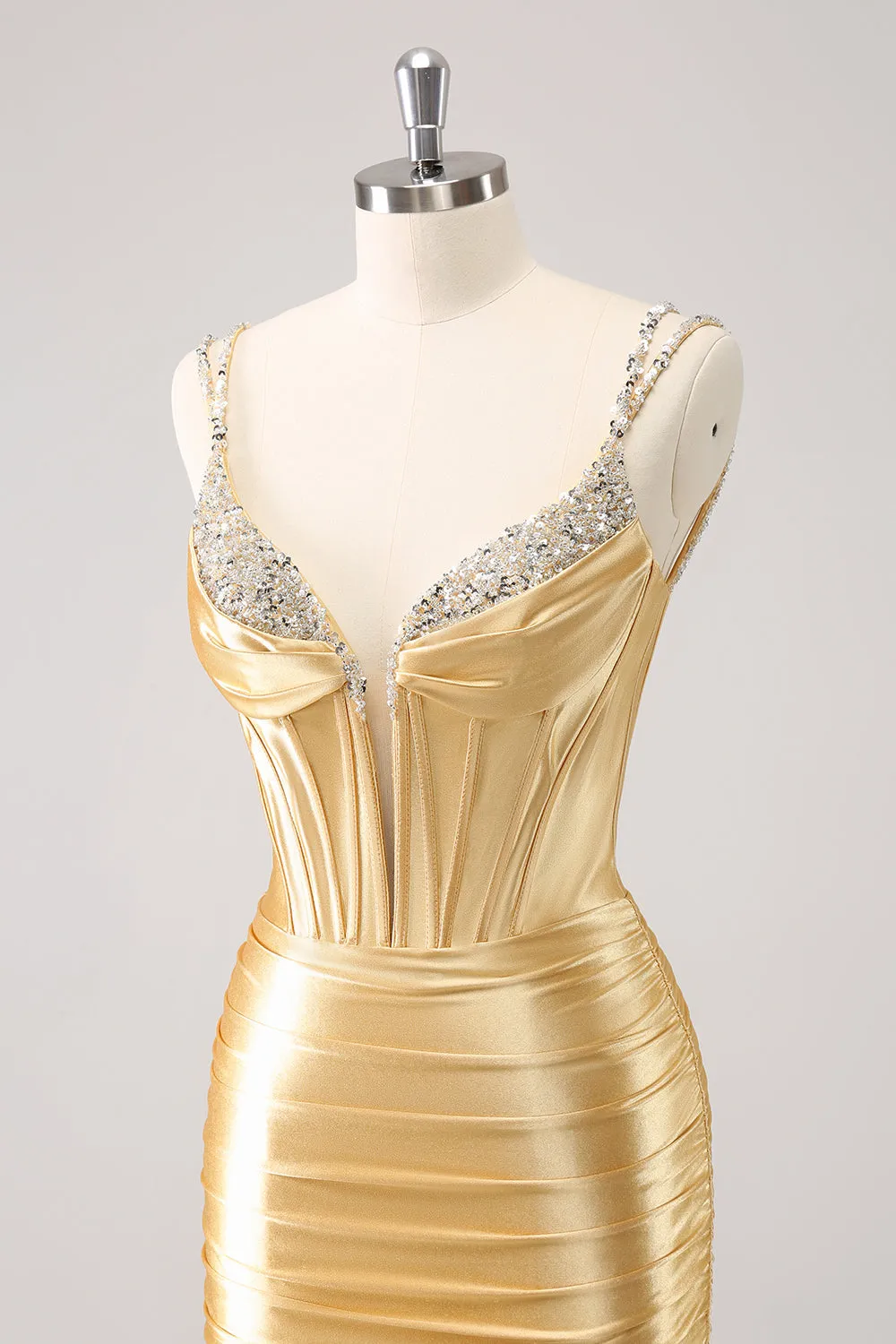 Gorgeous Golden Bodycon Corset Short Homecoming Dress with Sequins