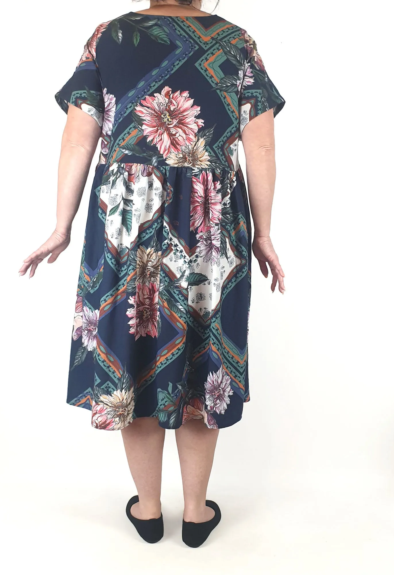 Lorraine navy polyester dress size 18