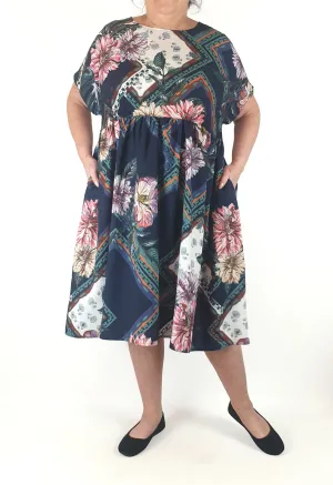 Lorraine navy polyester dress size 18