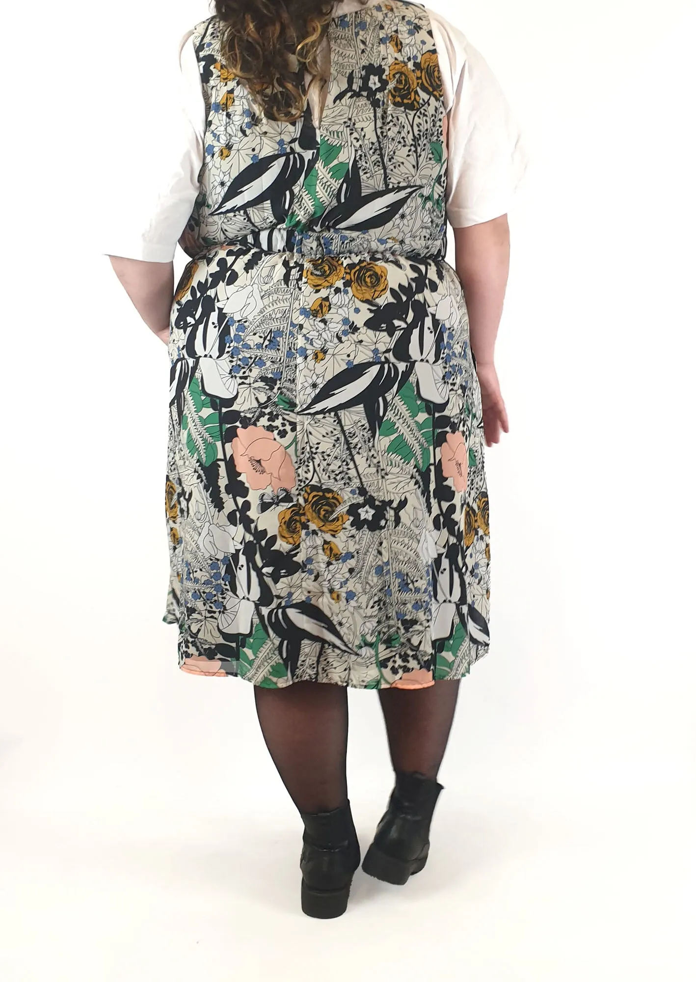 Modcloth   Dupenny unique print sleeveless dress size 2X
