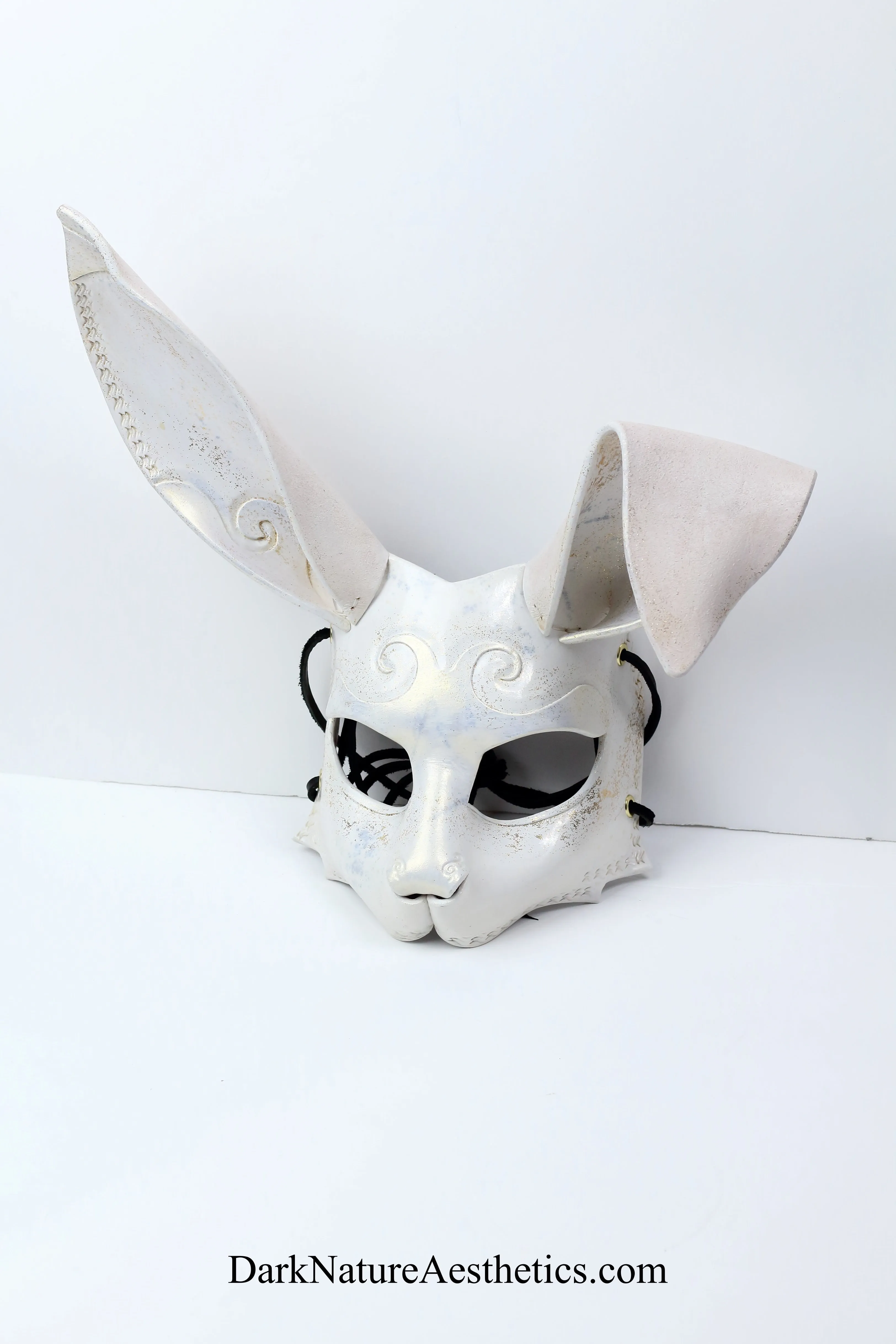 "Dahlia" White/Gold Shimmer Bunny Rabbit Leather Mask