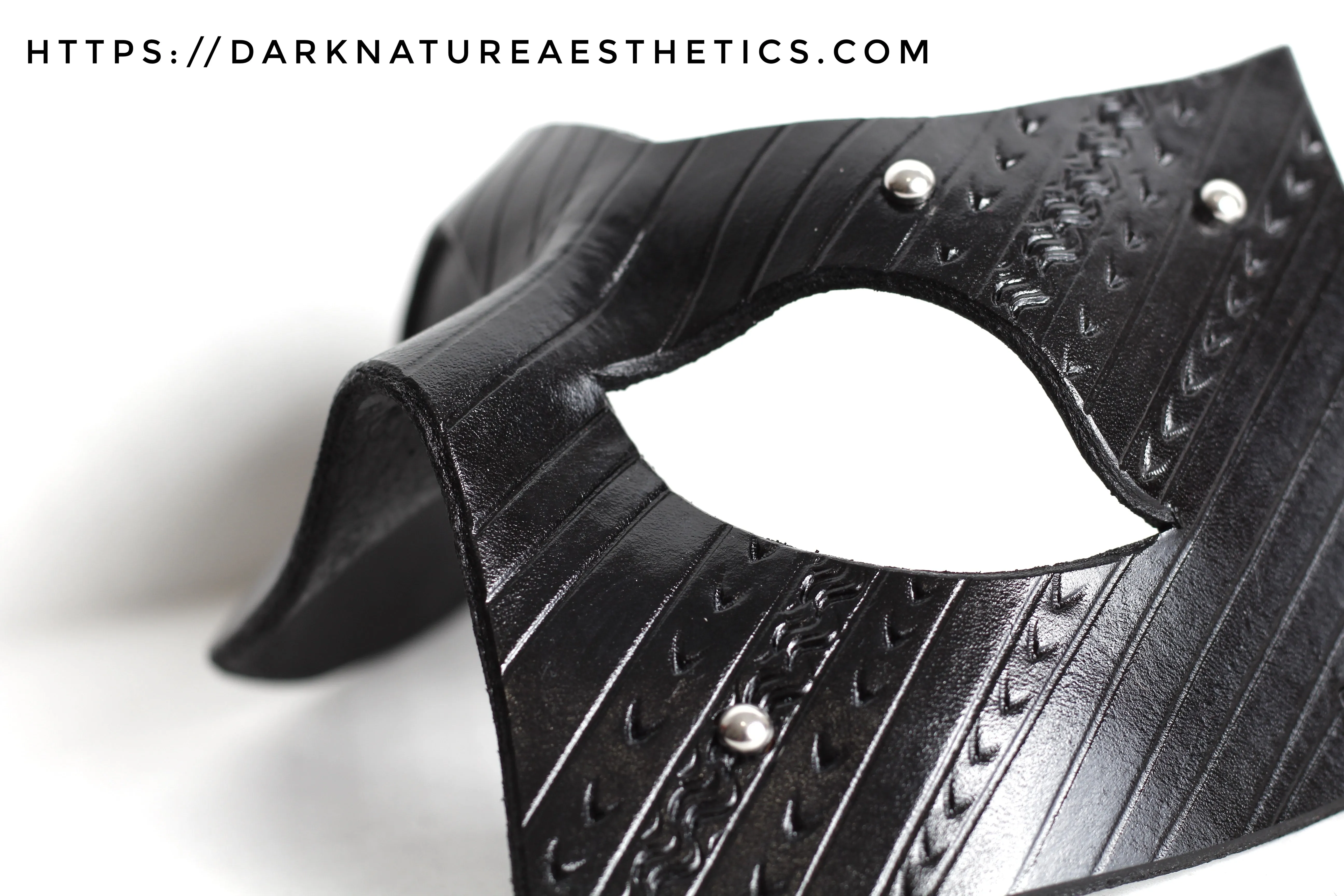 "Deep Abyss" Ardaric Asymmetric Leather Mask