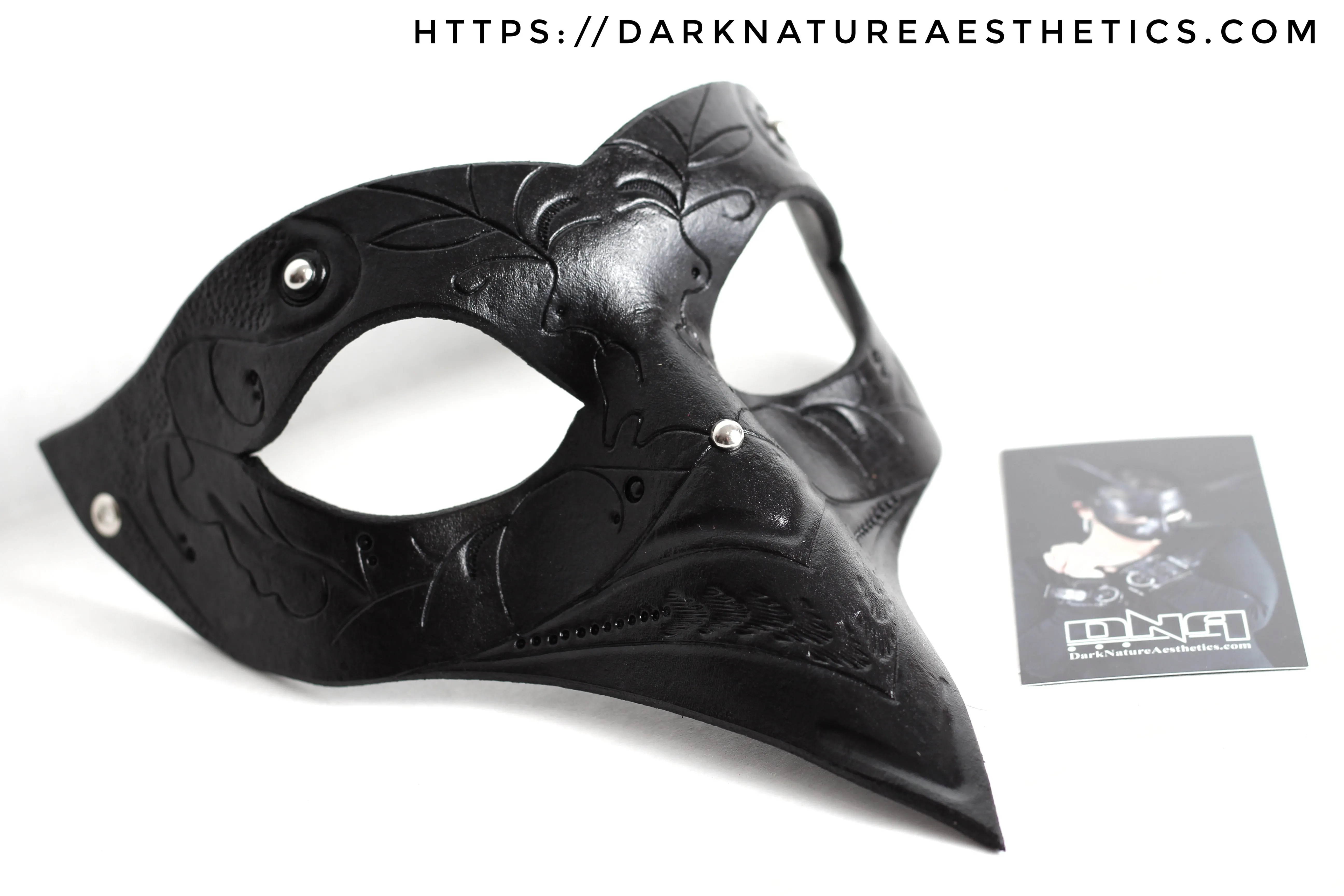 "Deep Abyss" Heva Long Nose Leather Mask