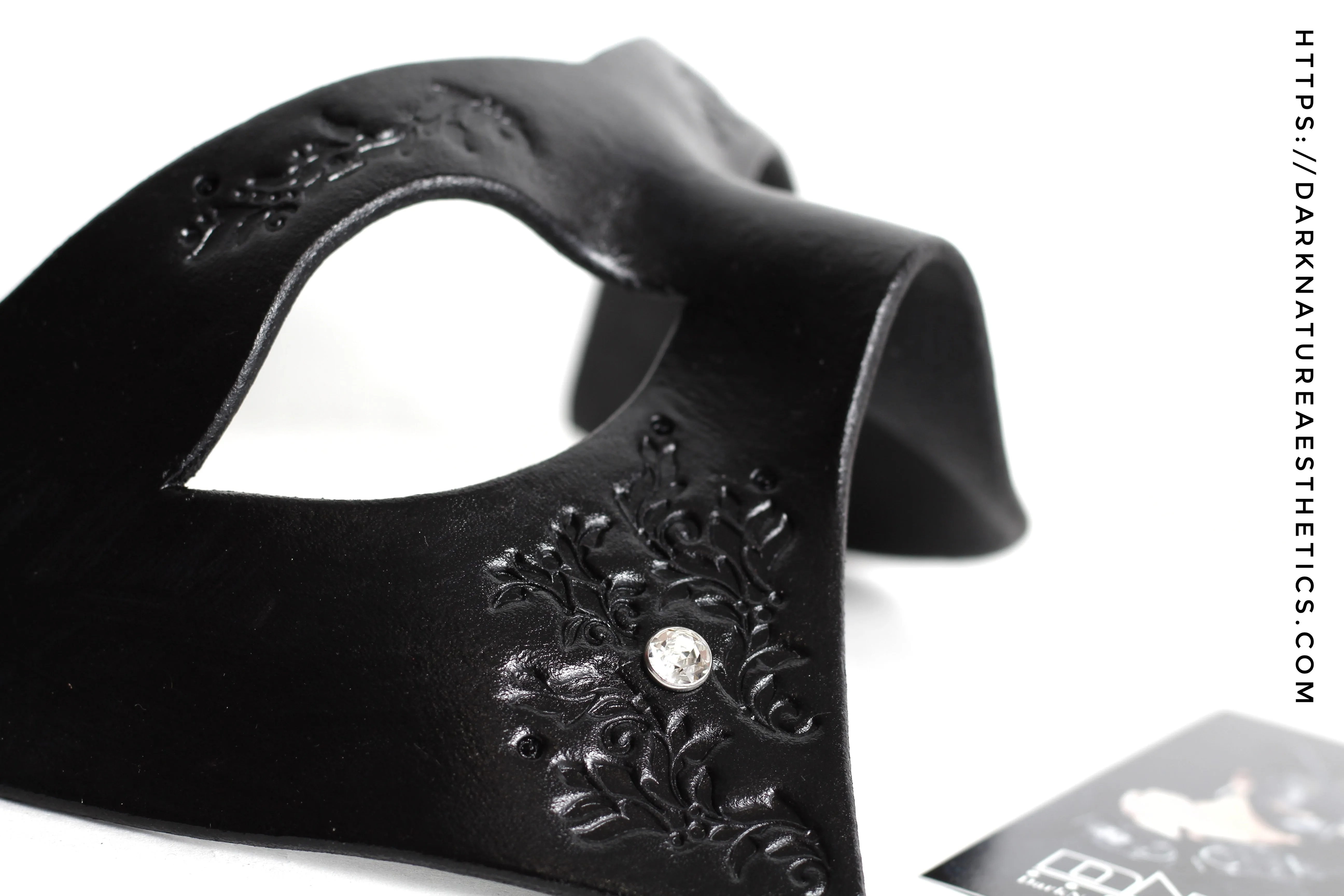 "Deep Abyss" Lucia Leather Mask