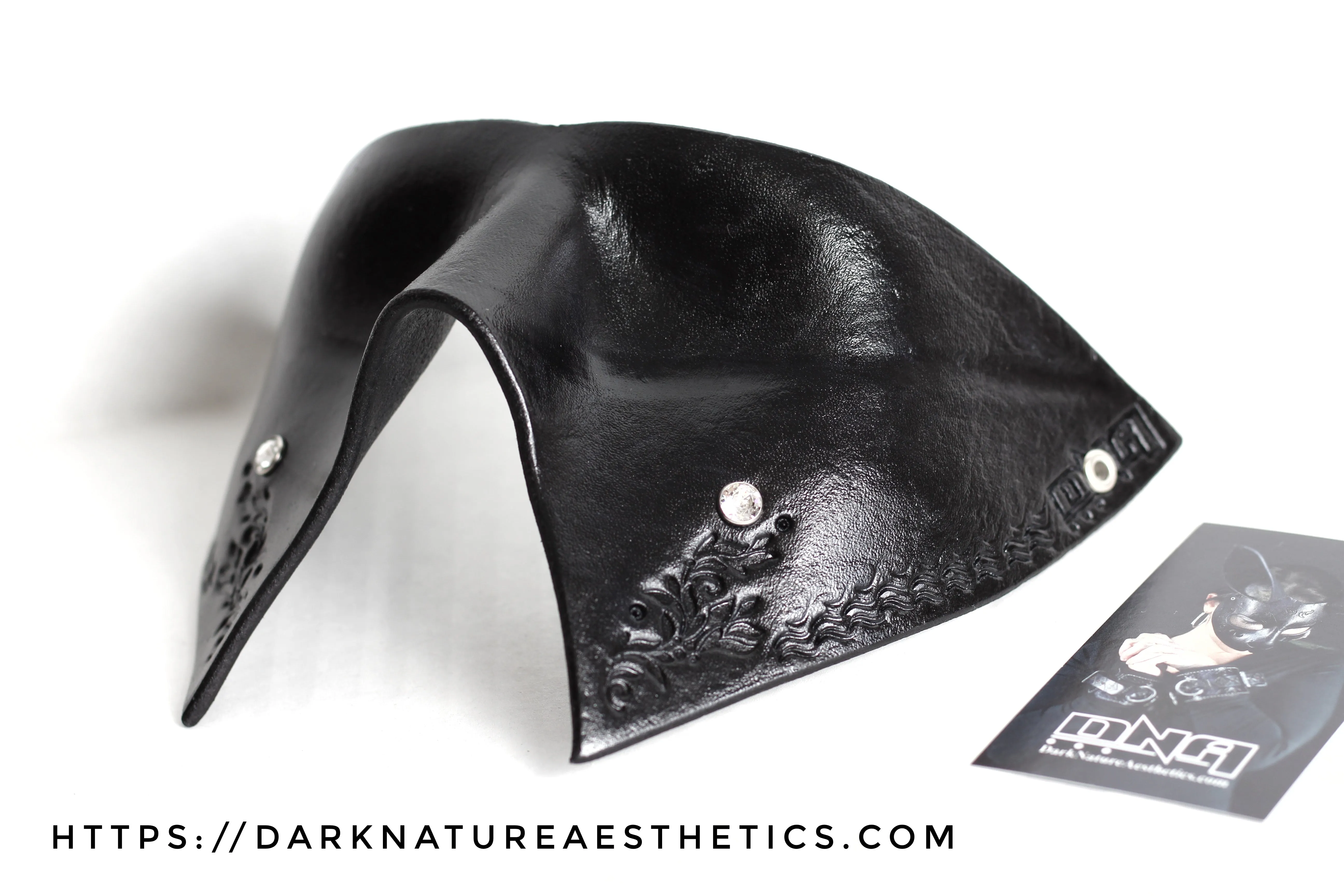 "Deep Abyss" Lysa Leather Blindfold