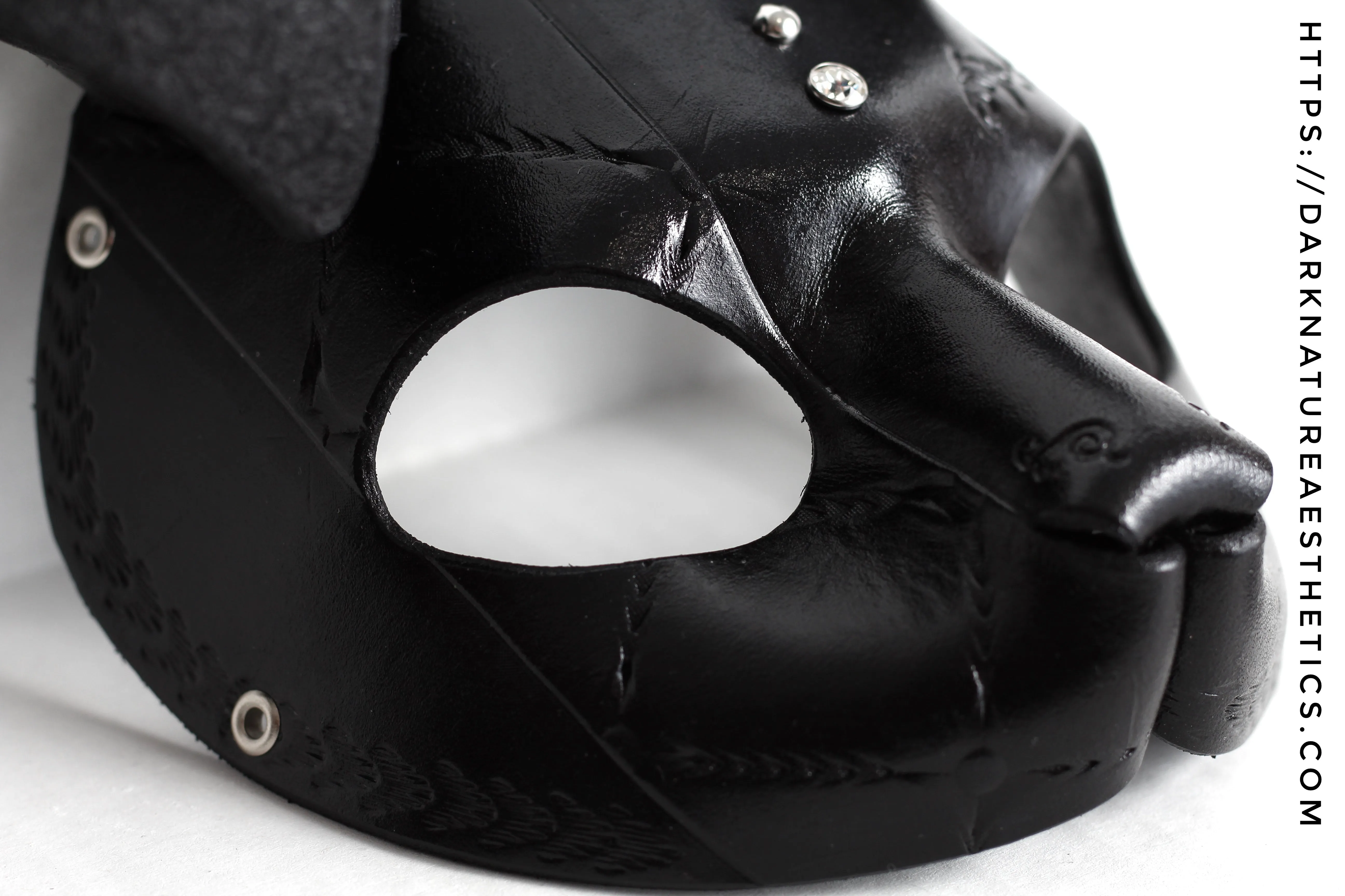 "Deep Abyss" Stella Bunny Rabbit Leather Mask